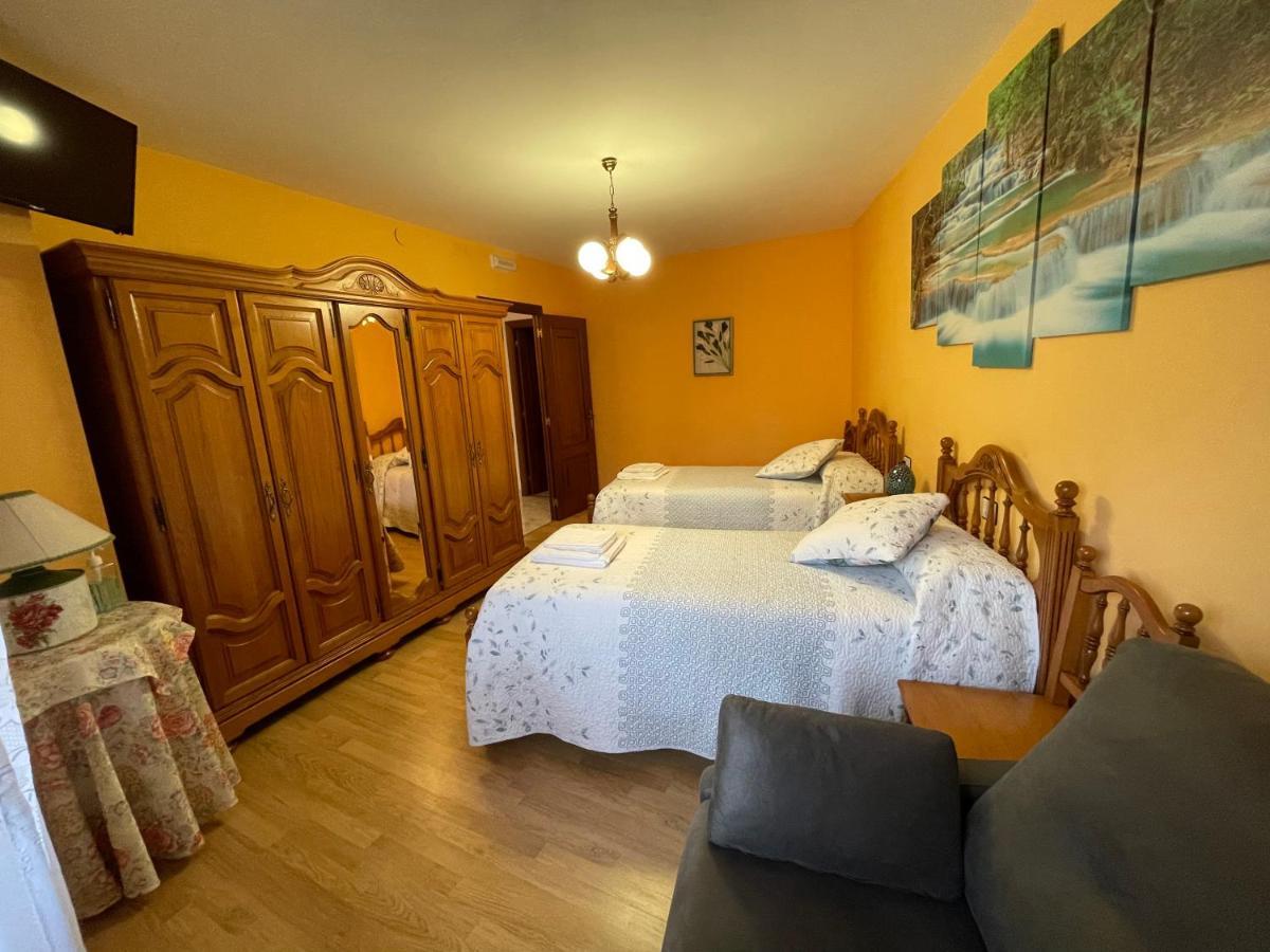 Habitaciones A Casa De Pepe Triacastela Zewnętrze zdjęcie