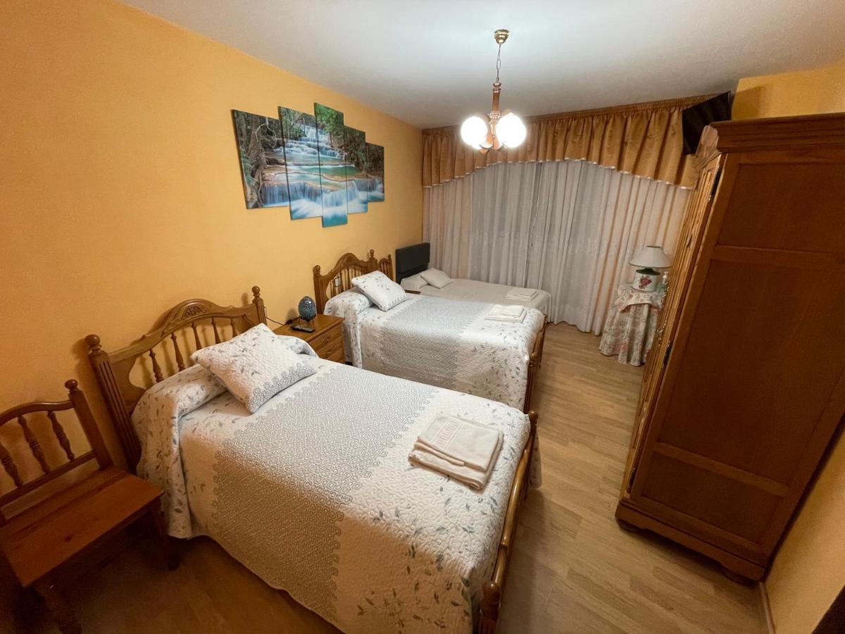 Habitaciones A Casa De Pepe Triacastela Zewnętrze zdjęcie